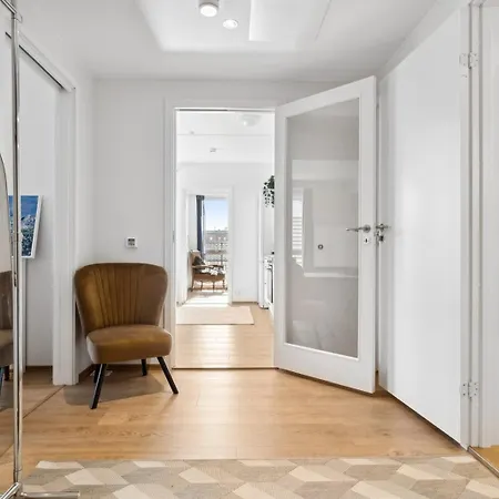 Seaside Promenade Strolls From A 2br Downtown * Bodø