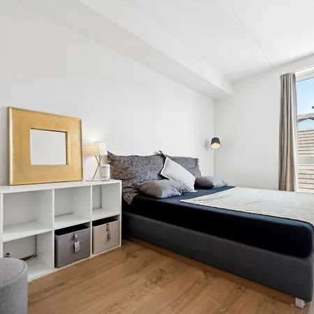 Seaside Promenade Strolls From A 2br Downtown