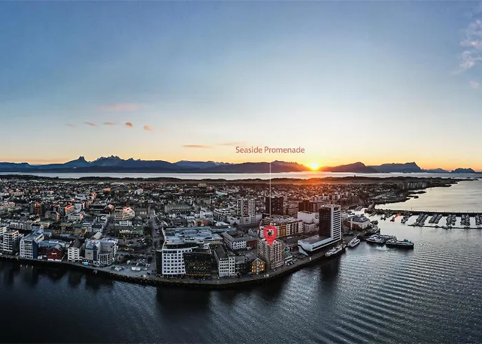 Seaside Promenade Strolls From A 2br Downtown *