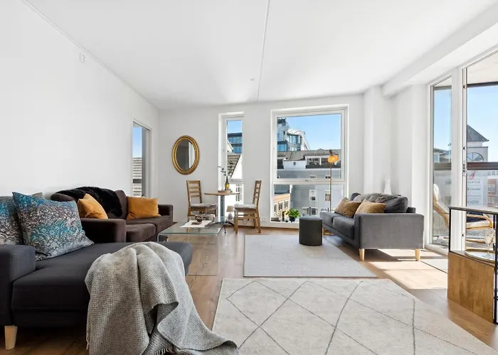 Seaside Promenade Strolls From A 2br Downtown Apartamento *